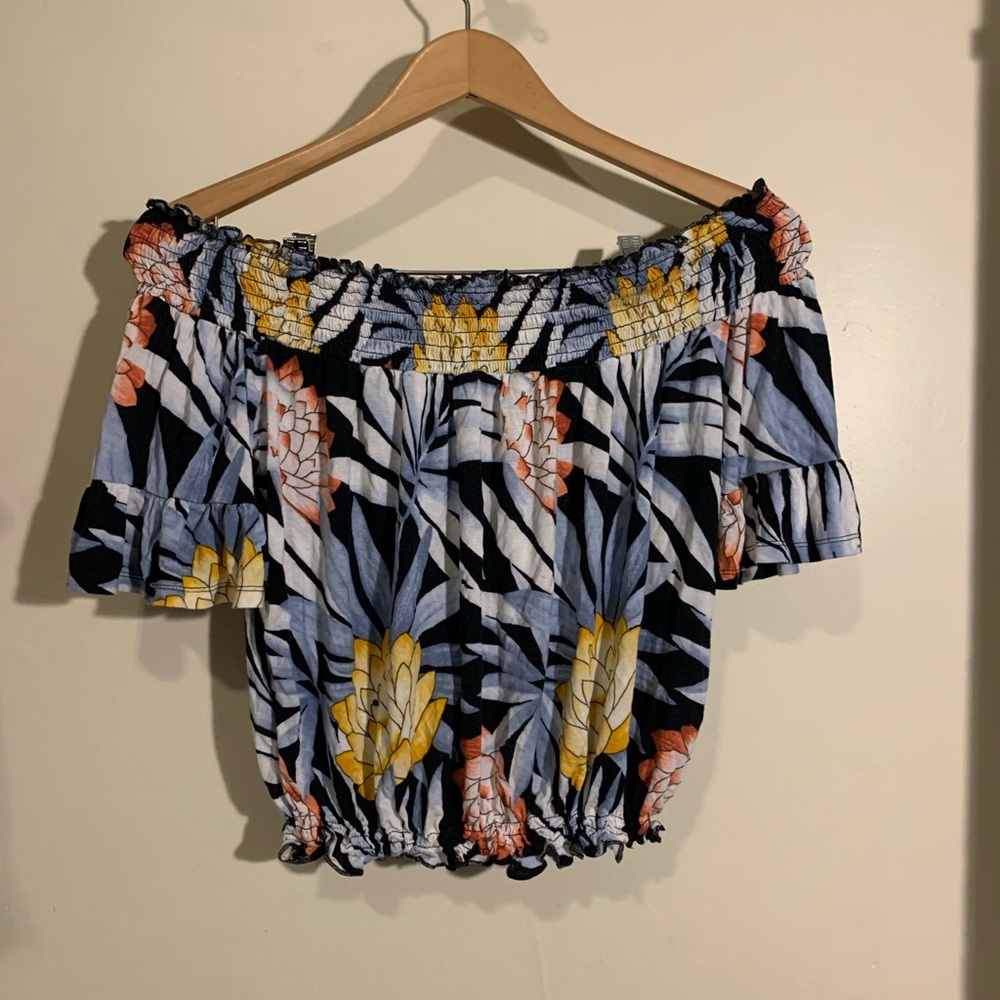 Forever 21 Flower summer top